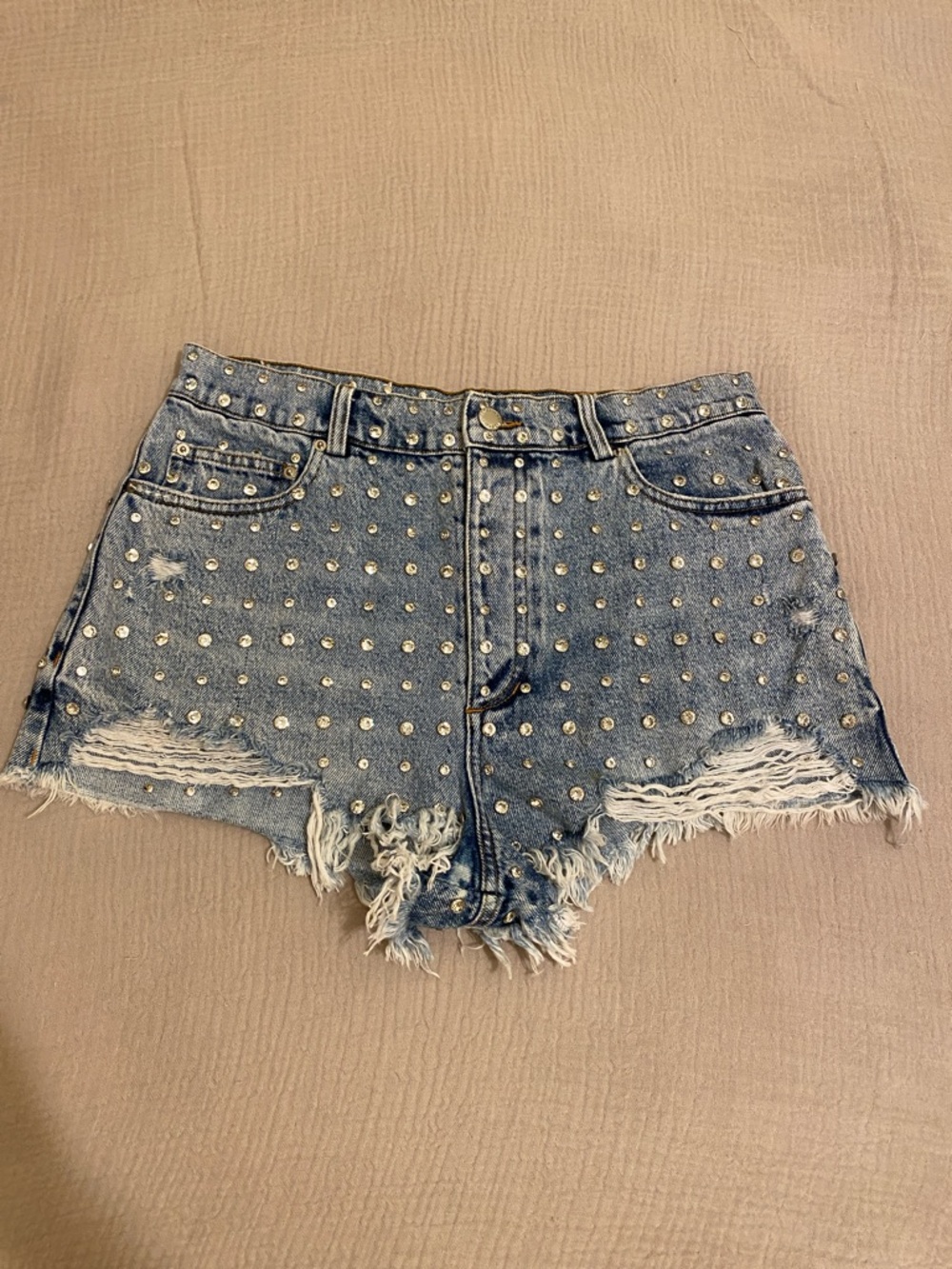 RETROFETE ANGEL EMBELLISHED DENIM SHORT Studded Distressed Denim - Blue. Size 28 - Picture 7 of 15